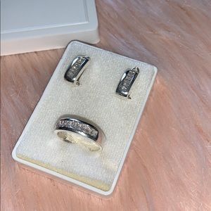Silver 925 solid set nwot earring ring sz 7”